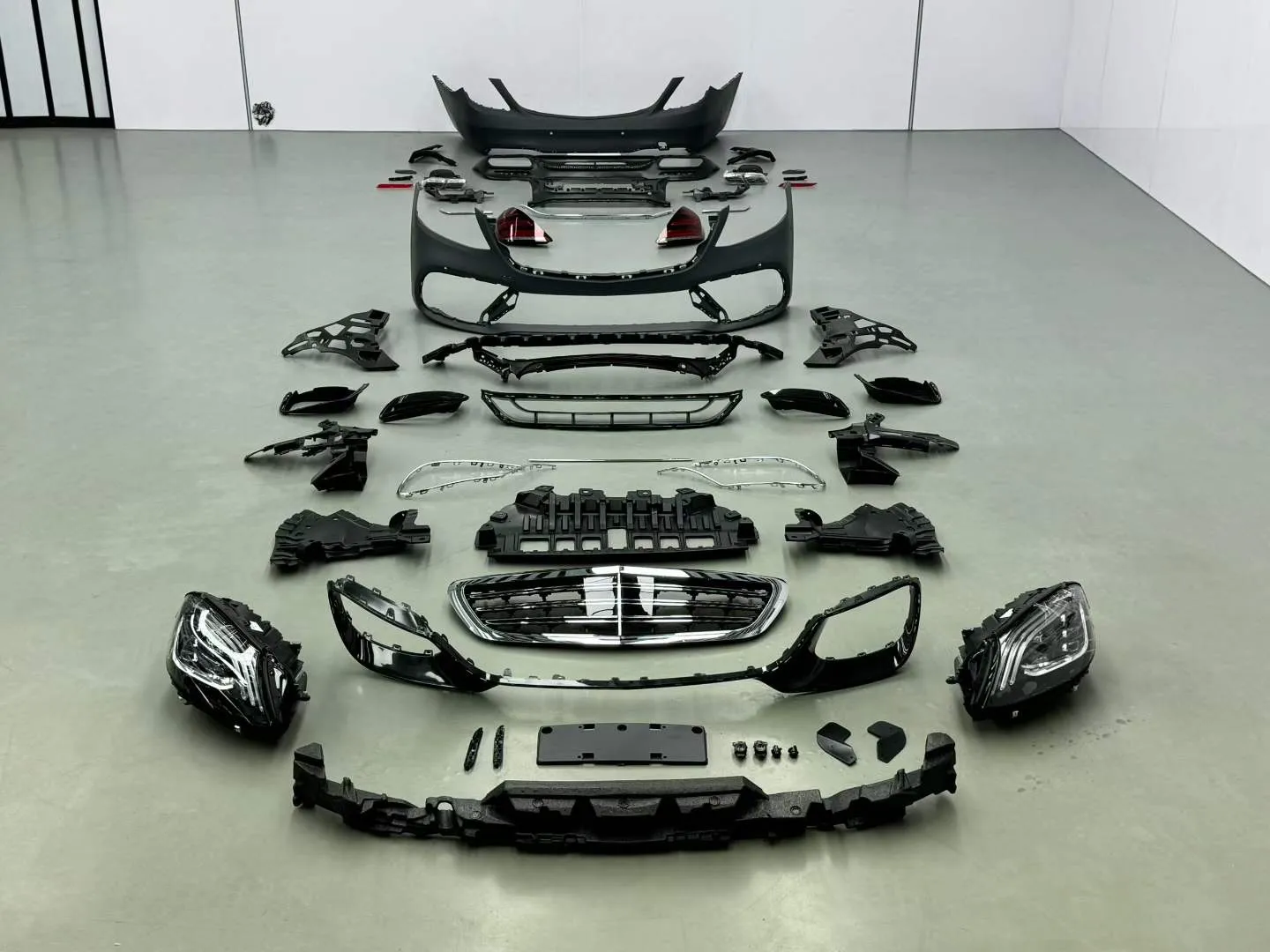 For 2014-2017 Mercedes-Benz S-Class (W222 Pre-Facelift) Old-to-New 2020 S63/S65 AMG Body Kit