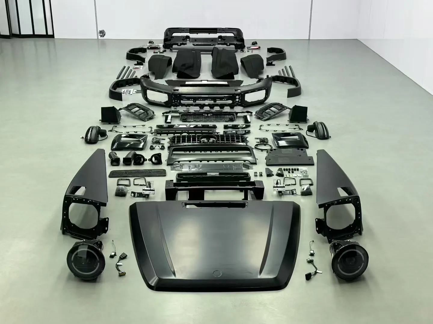 Fits 1990–2018 Mercedes-Benz G-Class (W463) Old-to-New Conversion to 2026 W465 G63 AMG Style Body Kit