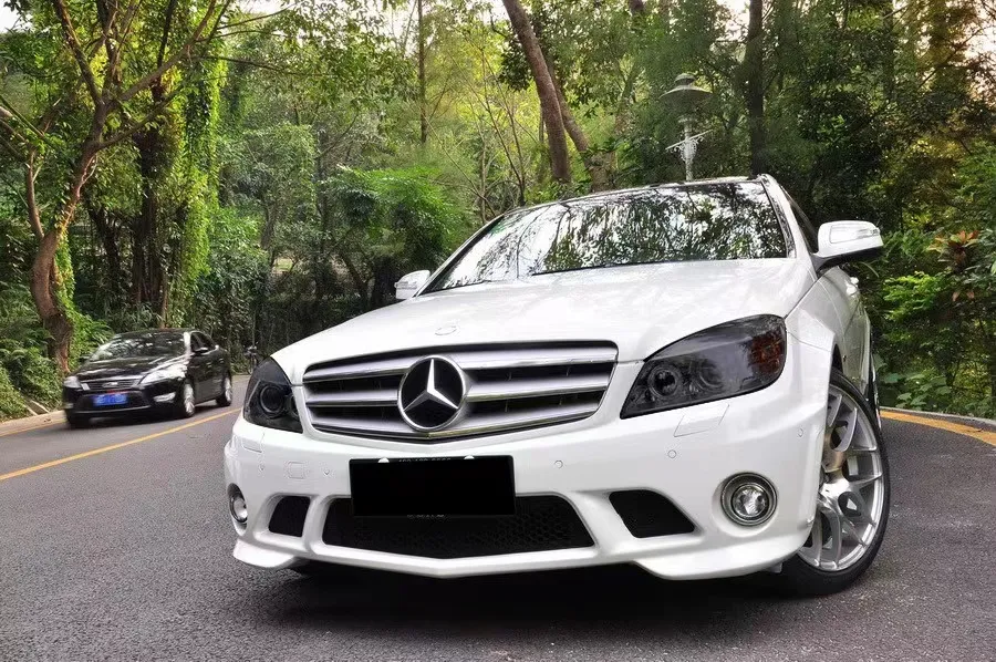 For 2008–2010 Mercedes-Benz C-Class (W204) C63 AMG Style Body Kit Upgrade