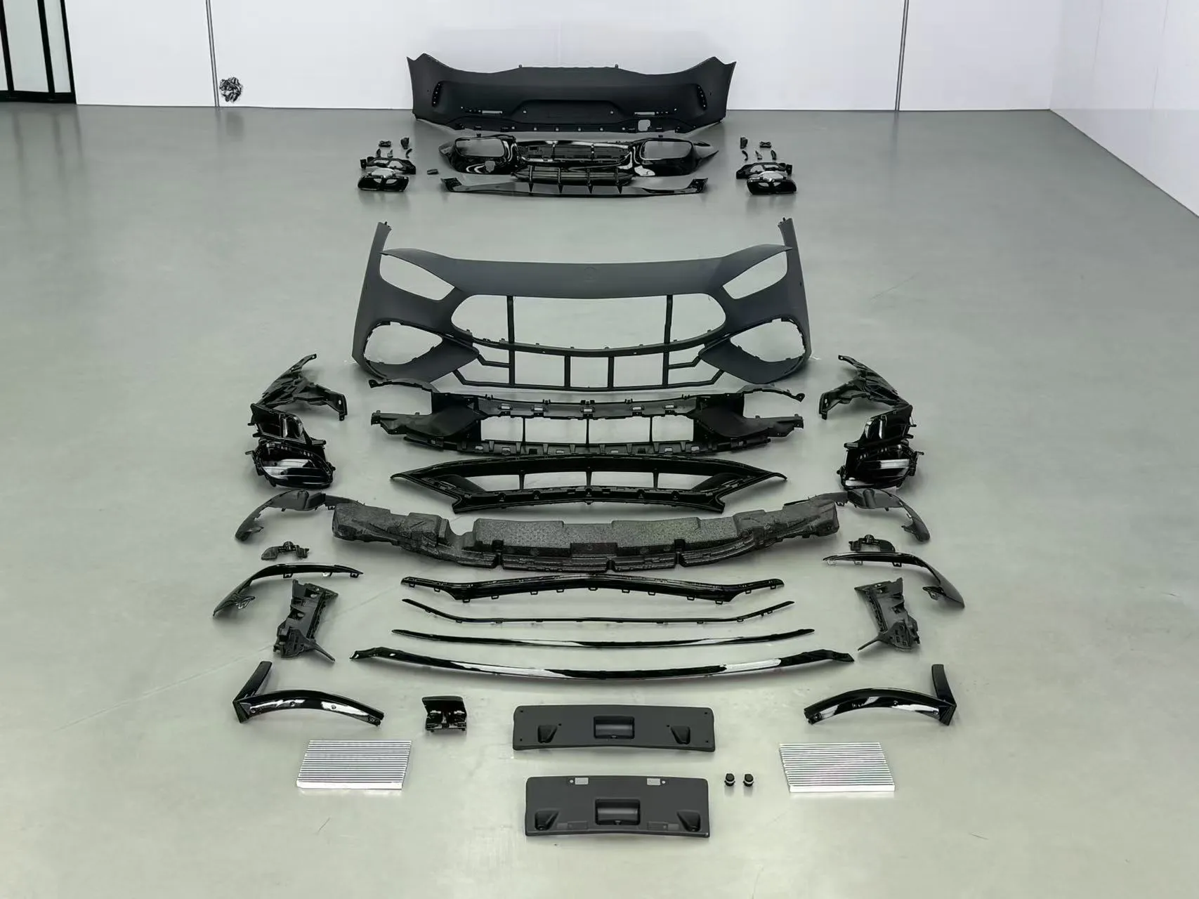 Compatible with 2019–2026 Mercedes-AMG GT 4-Door (W290) for upgrade to 2022 AMG GT63 style body kit