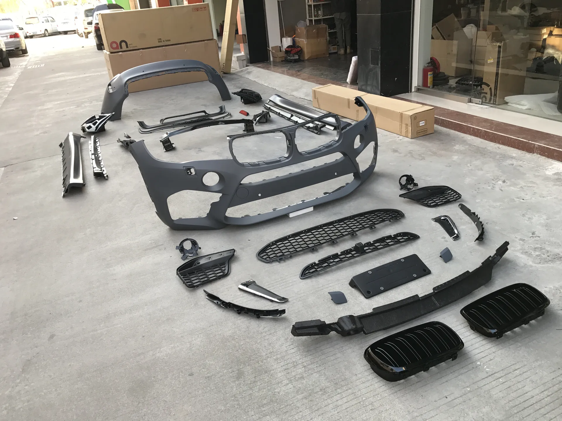 For 2015-2019 BMW X6 (F16) Upgrade to X6M Style Body Kit